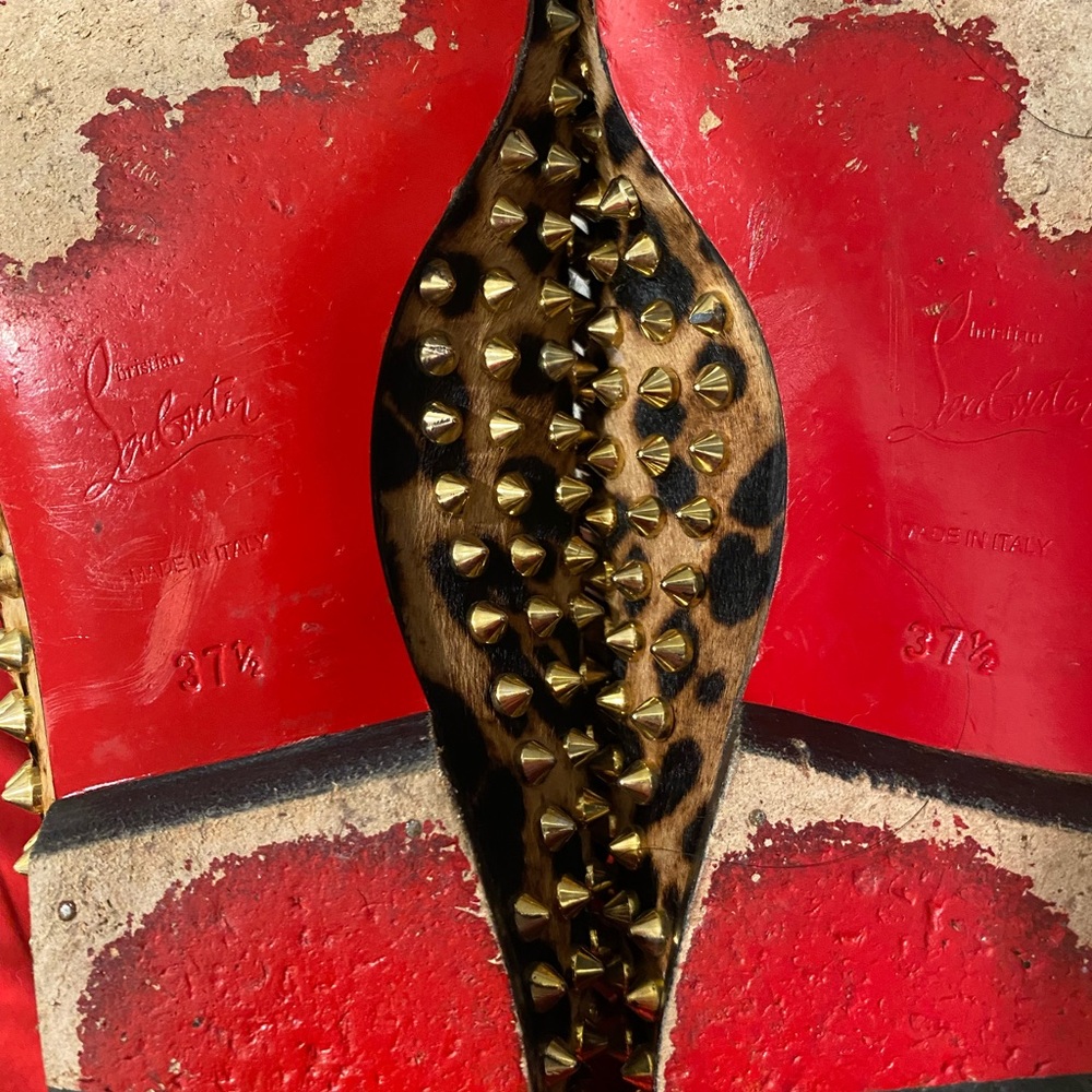 Authentic And In Good Condition. Comes With The D… - image 4